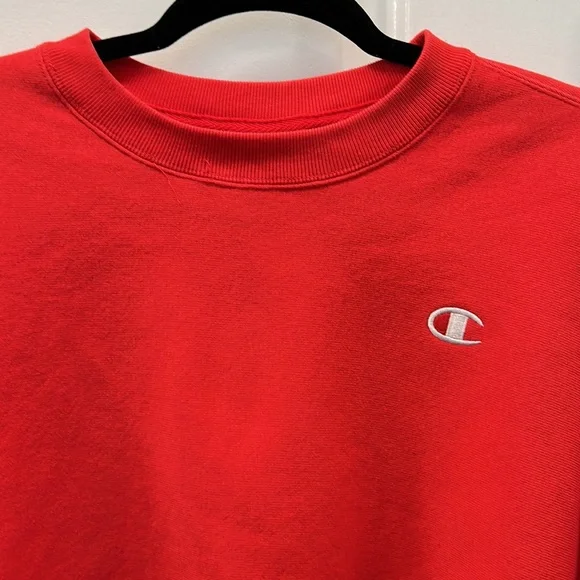 Champion Crop Sweatshirt - Picture 2 of 3